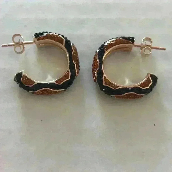 Essential new Multi Crystal Animal Print Hoops - Picture 7 of 8